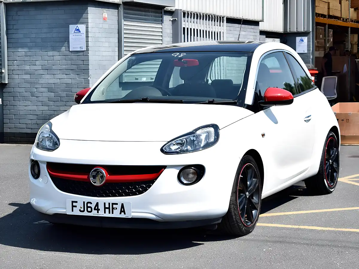 Used 2014 Vauxhall Adam Glam White - Interior and Exterior details 3