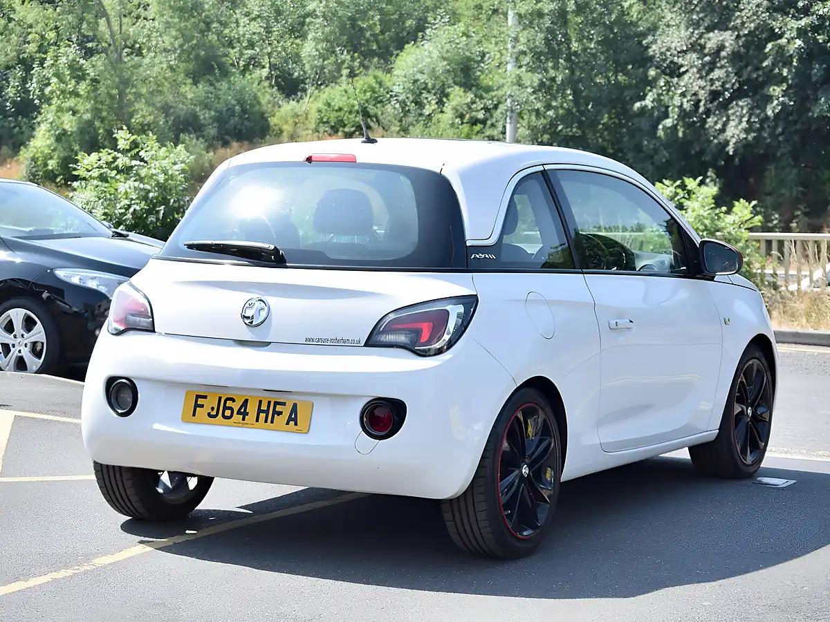 Used 2014 Vauxhall Adam Glam White - Interior and Exterior details 8