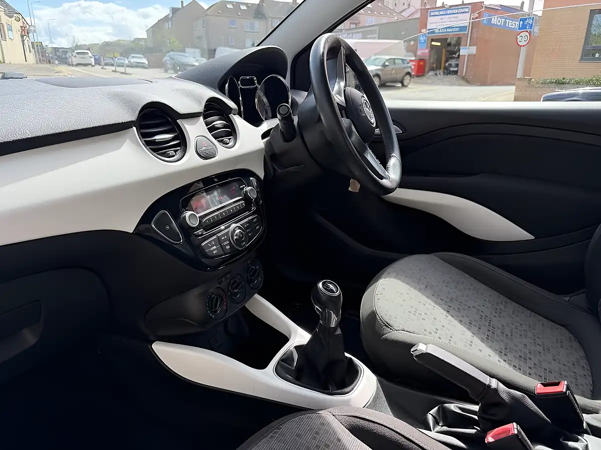 Used 2014 Vauxhall Adam Jam Black - Interior and Exterior details 7