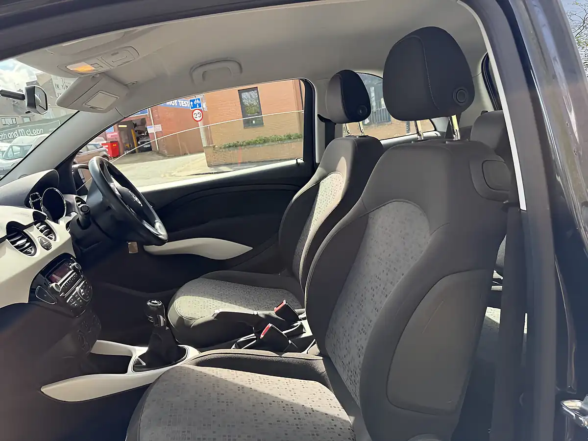 Used 2014 Vauxhall Adam Jam Black - Interior and Exterior details 9