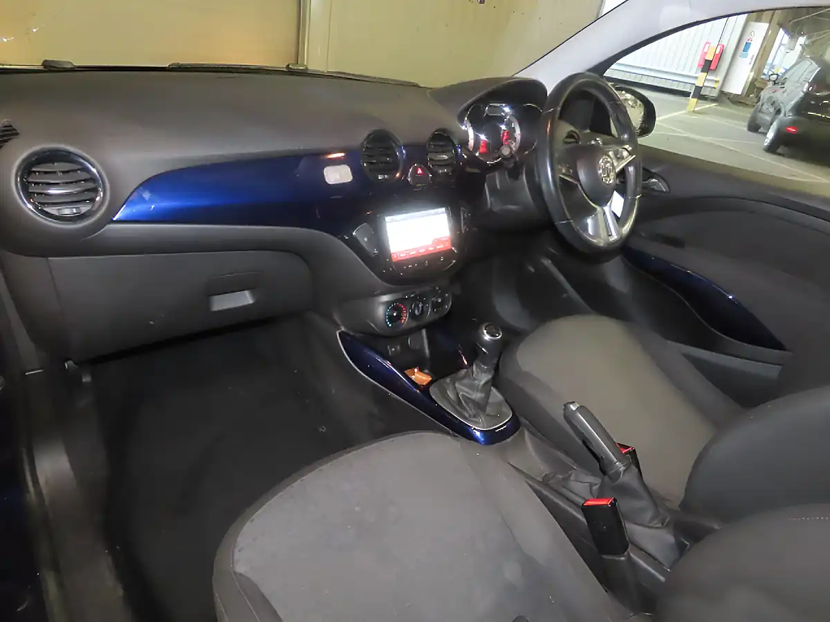 Used 2014 Vauxhall Adam Jam Blue - Interior and Exterior details 11
