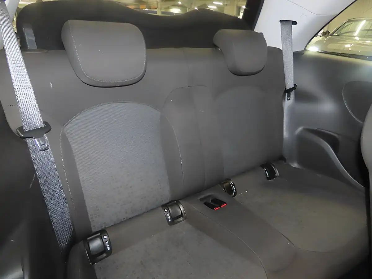 Used 2014 Vauxhall Adam Jam Blue - Interior and Exterior details 6