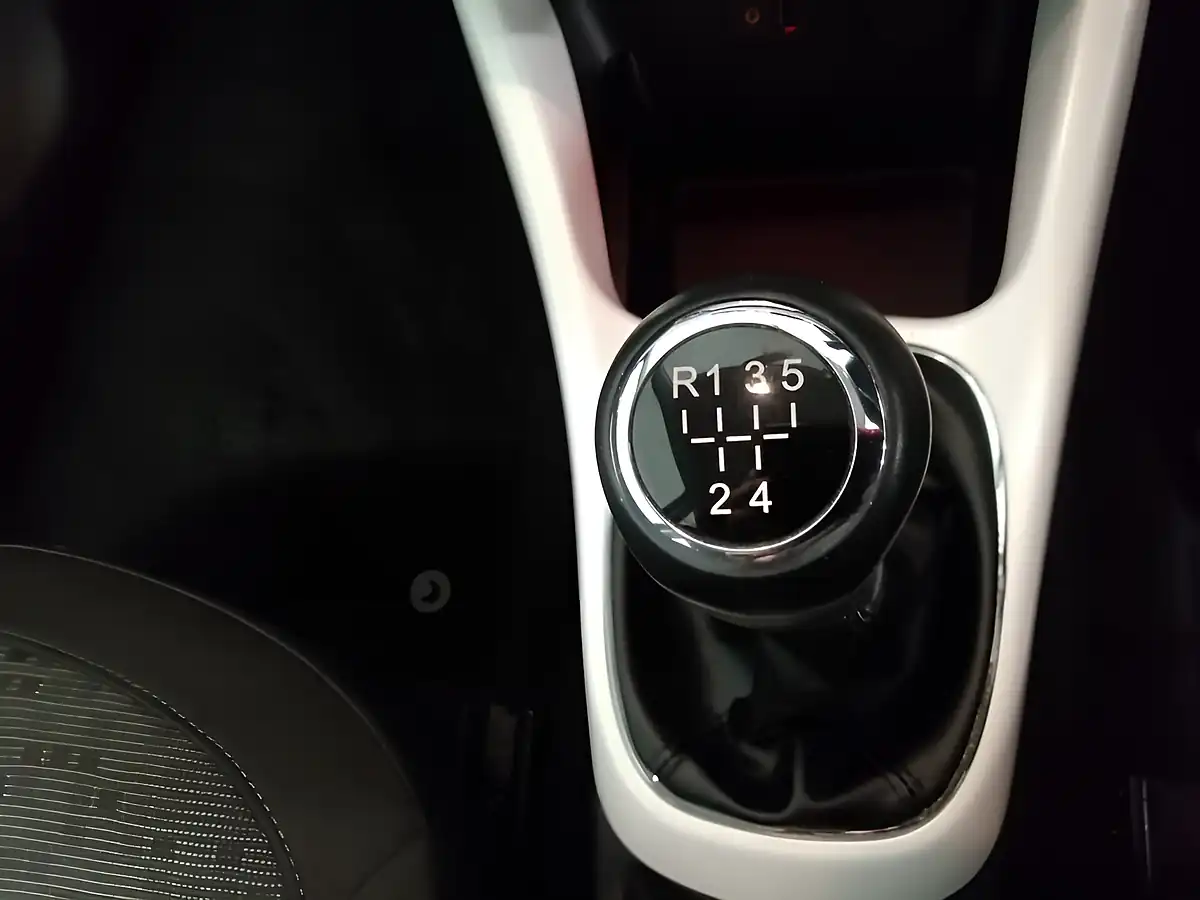 Used 2014 Vauxhall Adam Jam Purple Fiction - Interior and Exterior details 18