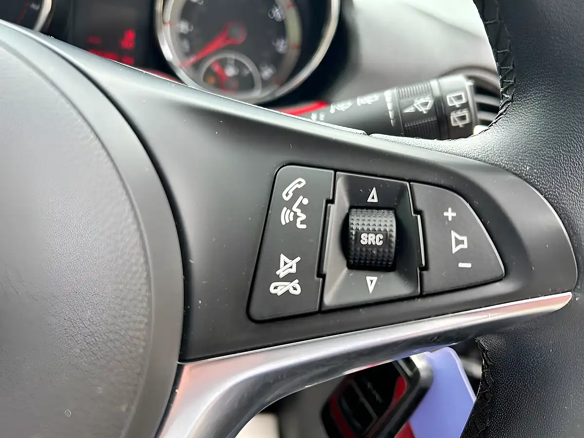 Used 2014 Vauxhall Adam Jam Red - Interior and Exterior details 16