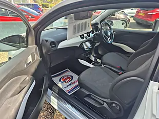 Used 2014 Vauxhall Adam Jam White - Interior and Exterior details 11