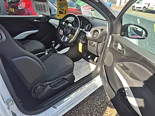 Used 2014 Vauxhall Adam Jam White - Interior and Exterior details 9