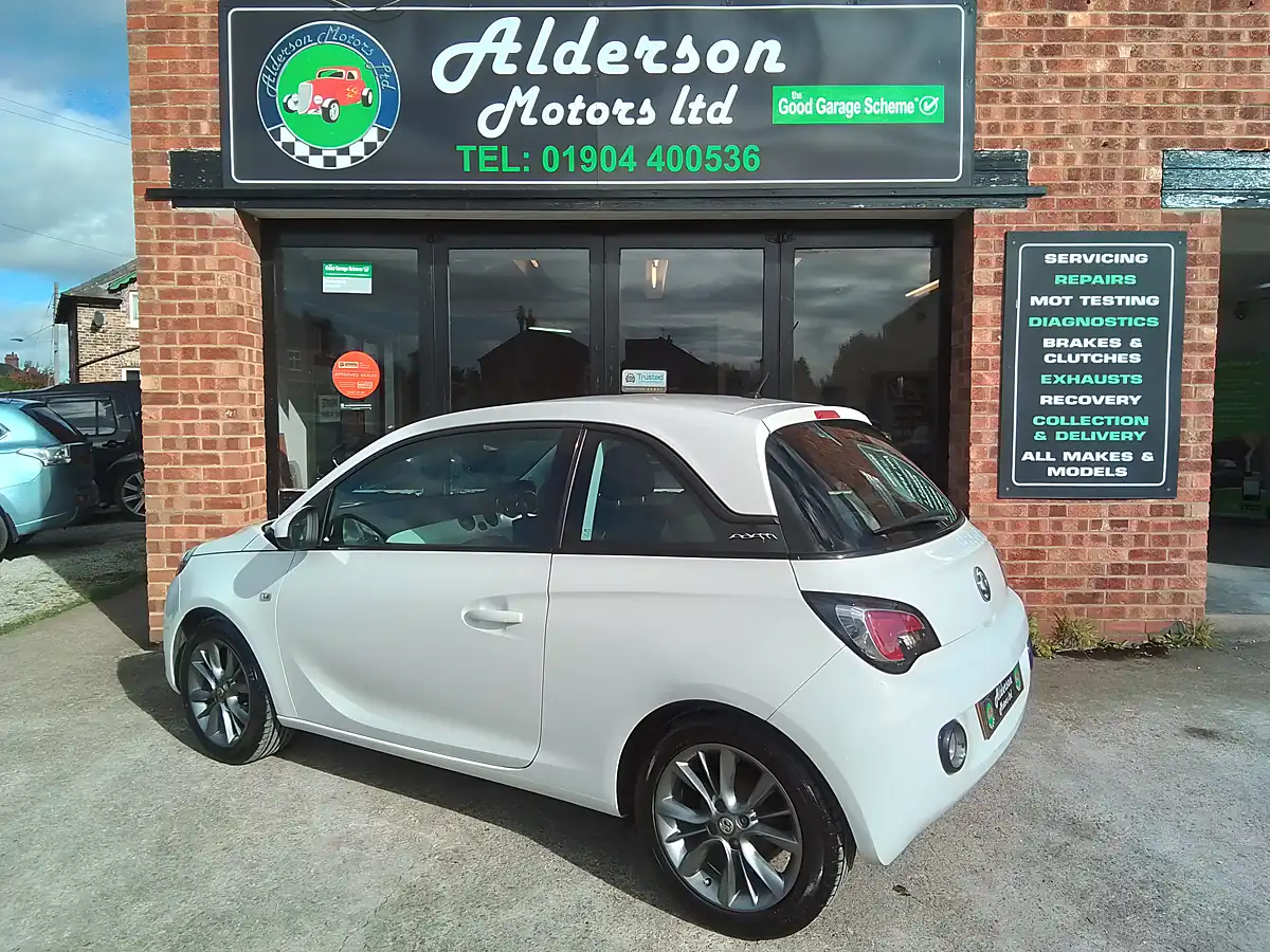 Used 2014 Vauxhall Adam Jam White - Interior and Exterior details 20