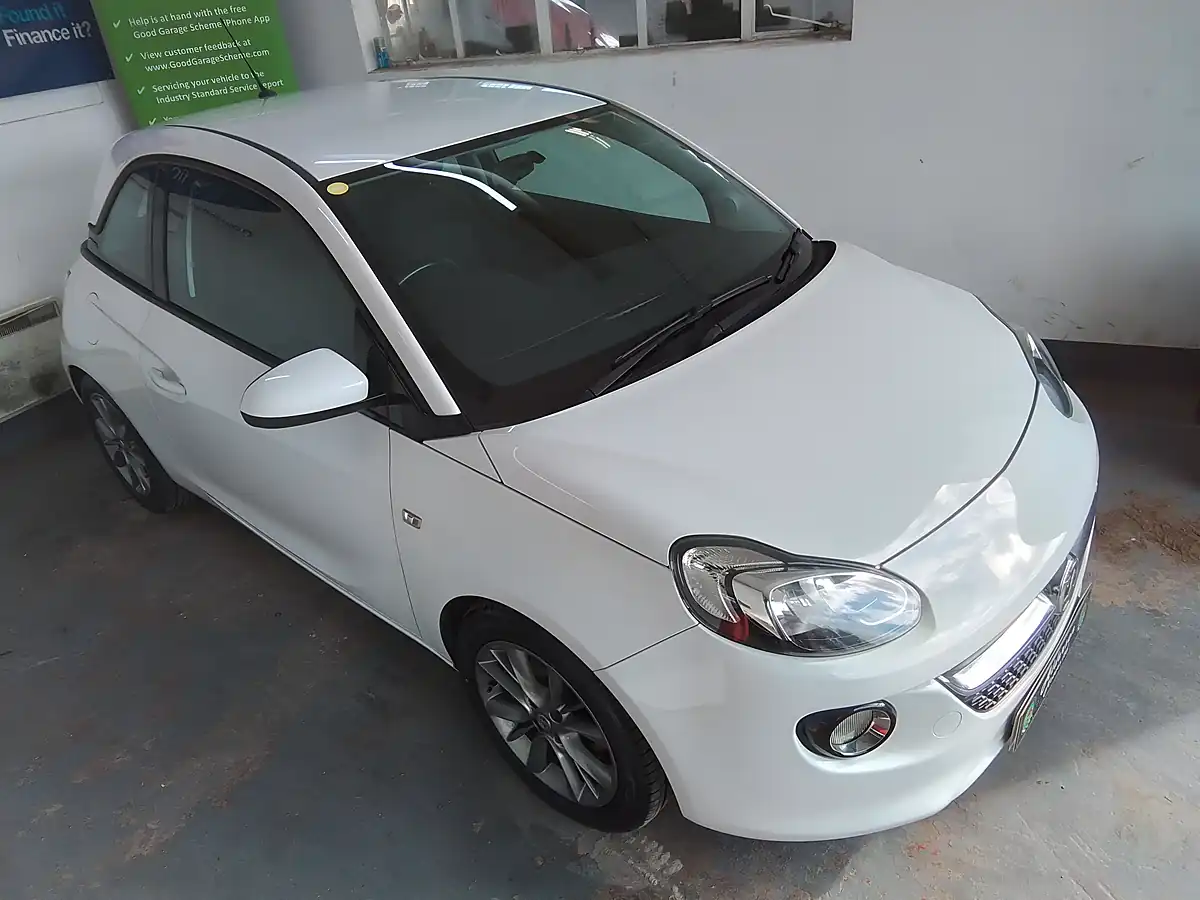 Used 2014 Vauxhall Adam Jam White - Interior and Exterior details 4