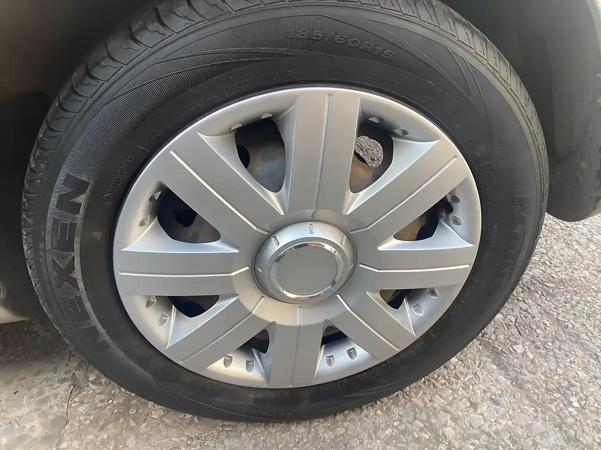Used 2014 Vauxhall Agila S Silver - Interior and Exterior details 11