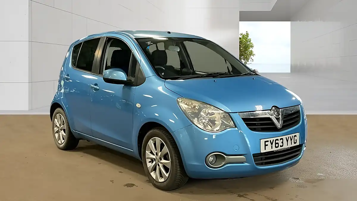 Used 2014 Vauxhall Agila Se Blue - Front View