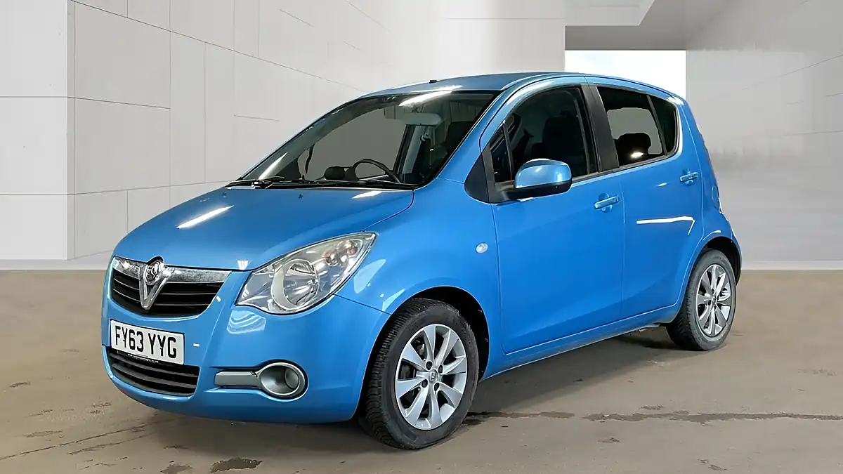 Used 2014 Vauxhall Agila Se Blue - Interior and Exterior details 2