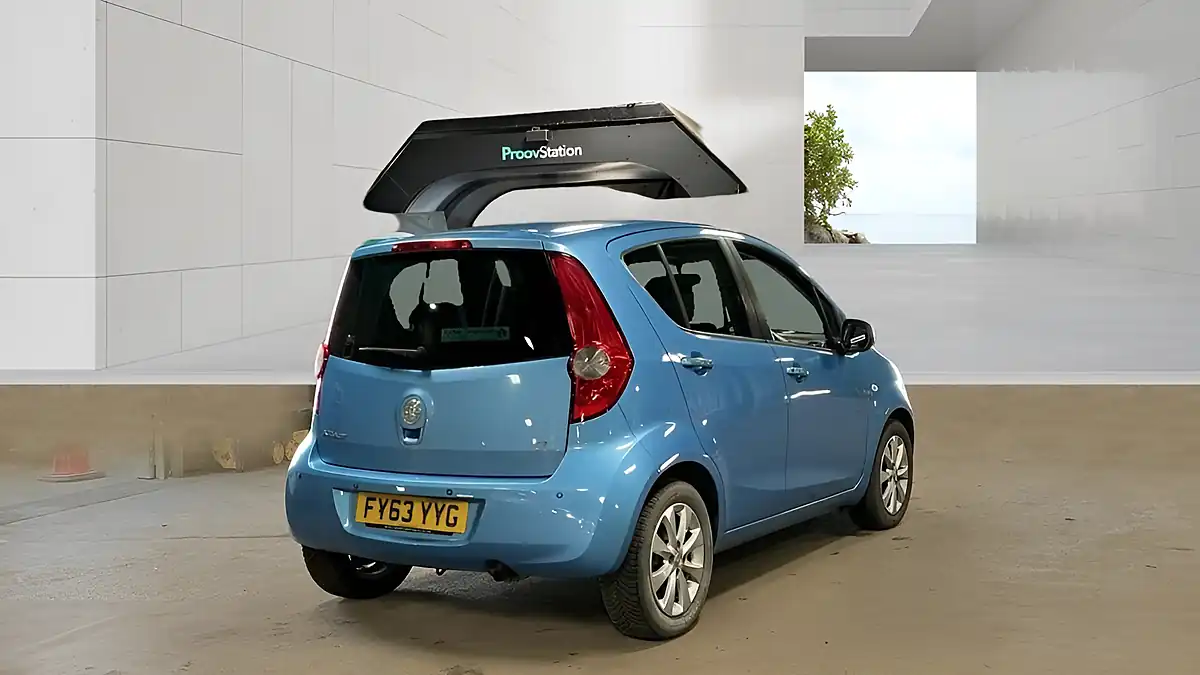 Used 2014 Vauxhall Agila Se Blue - Interior and Exterior details 4
