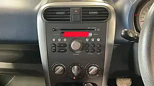 Used 2014 Vauxhall Agila Se Blue - Interior and Exterior details 8