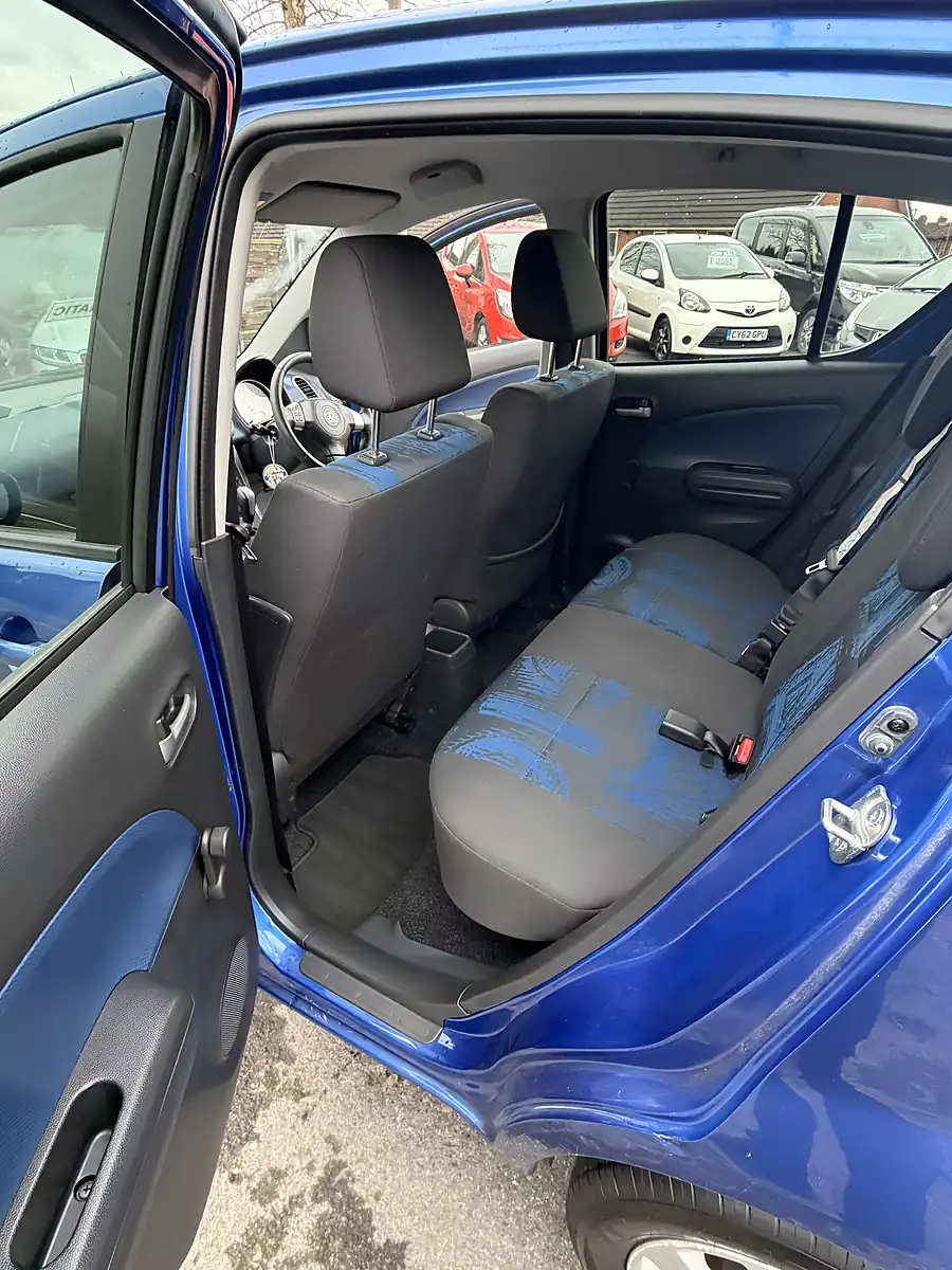 Used 2014 Vauxhall Agila Se Blue - Interior and Exterior details 14