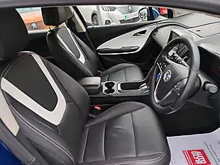 Used 2014 Vauxhall Ampera Electron Ice Metallic Blue - Interior and Exterior details 10