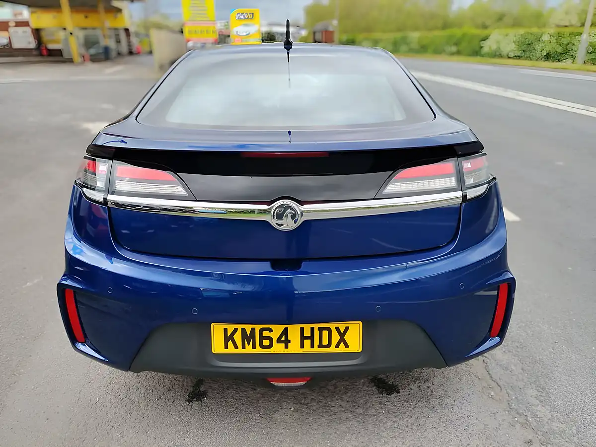 Used 2014 Vauxhall Ampera Electron Ice Metallic Blue - Interior and Exterior details 4
