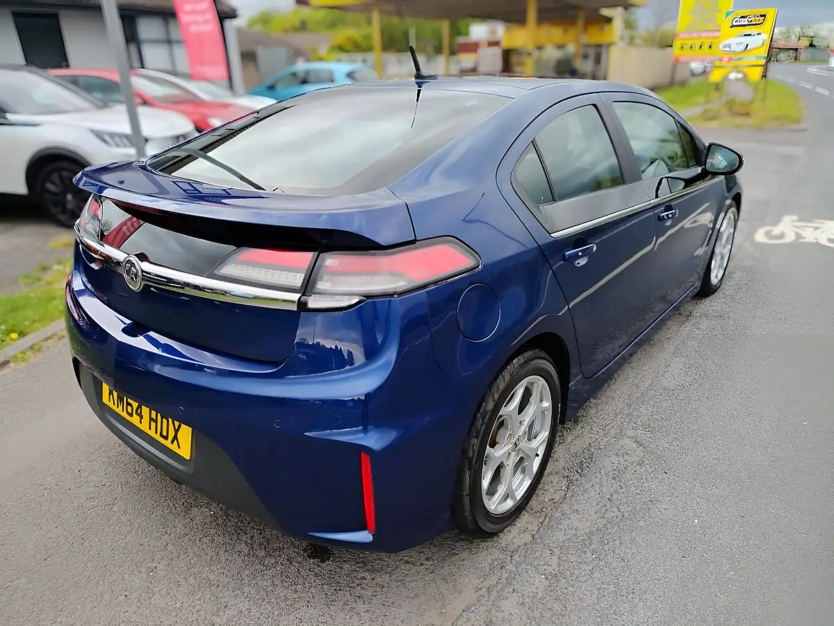 Used 2014 Vauxhall Ampera Electron Ice Metallic Blue - Interior and Exterior details 6