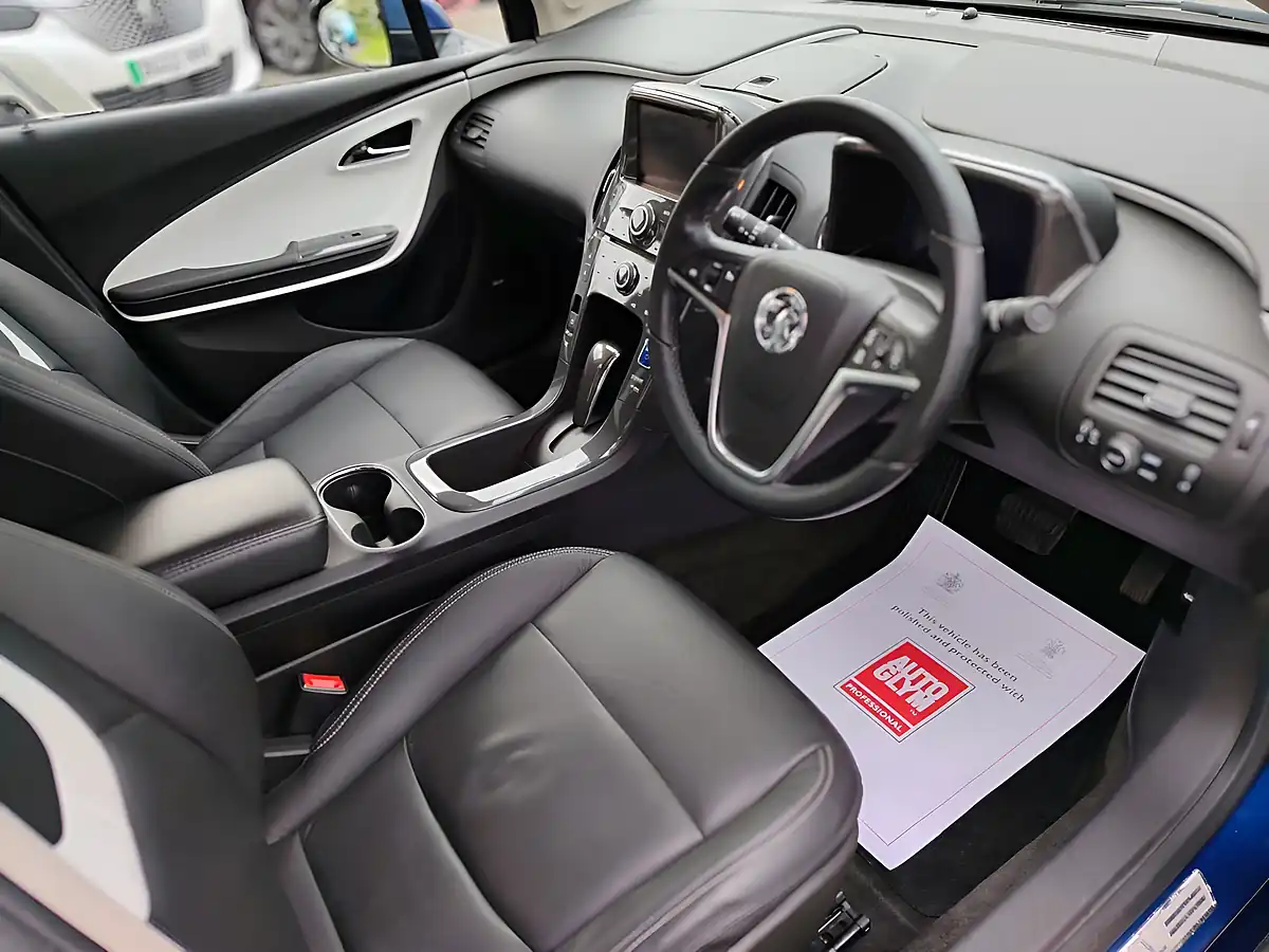 Used 2014 Vauxhall Ampera Electron Ice Metallic Blue - Interior and Exterior details 9