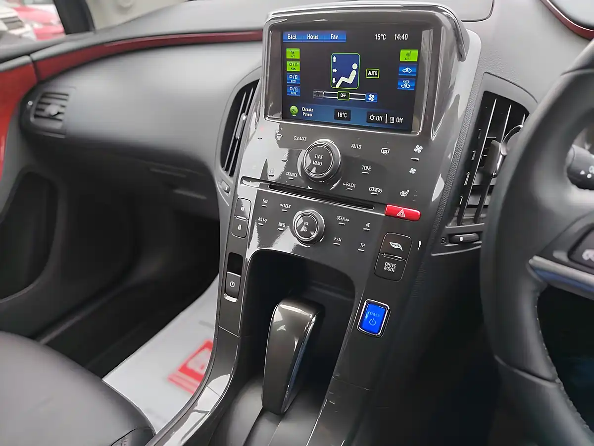 Used 2014 Vauxhall Ampera Positiv White - Interior and Exterior details 17