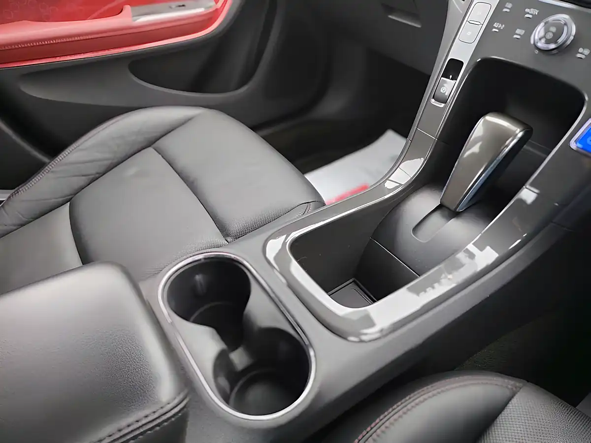 Used 2014 Vauxhall Ampera Positiv White - Interior and Exterior details 18