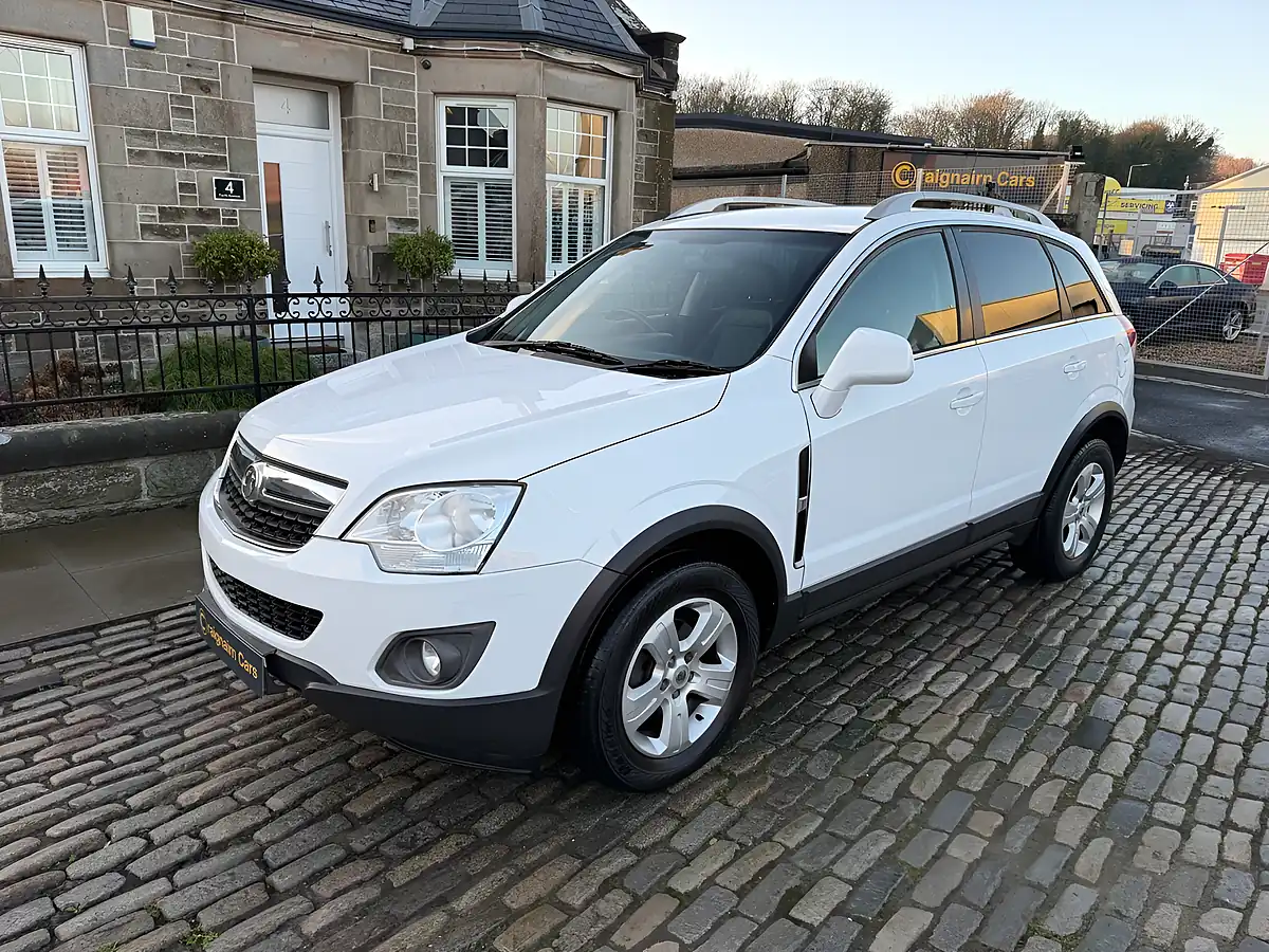 Used 2014 Vauxhall Antara Exclusiv White - Interior and Exterior details 4