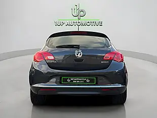Used 2014 Vauxhall Astra Design Grey - Interior and Exterior details 3