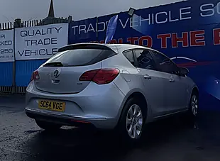 Used 2014 Vauxhall Astra Design Silver - Interior and Exterior details 11