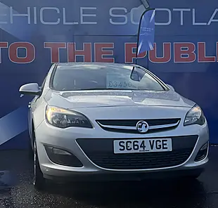 Used 2014 Vauxhall Astra Design Silver - Interior and Exterior details 6