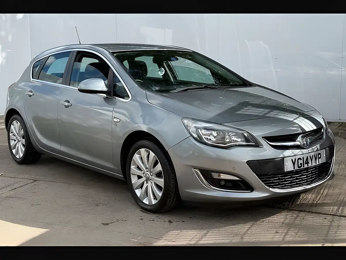 Used 2014 Vauxhall Astra Elite Asteroid Grey - Front View