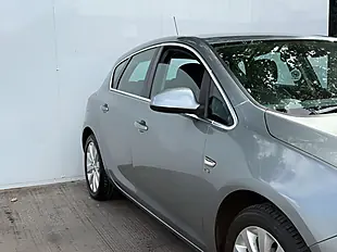 Used 2014 Vauxhall Astra Elite Asteroid Grey - Interior and Exterior details 10