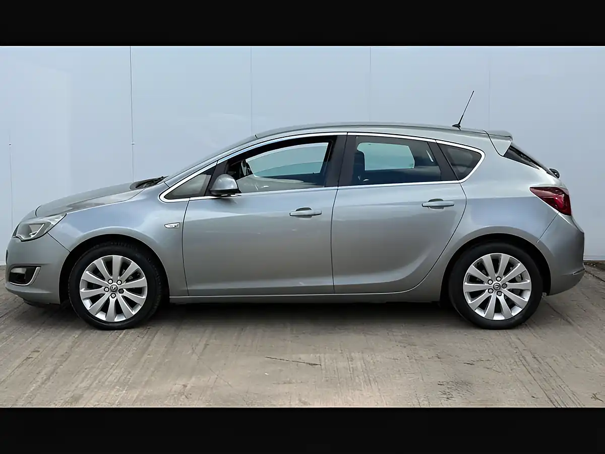 Used 2014 Vauxhall Astra Elite Asteroid Grey - Interior and Exterior details 11