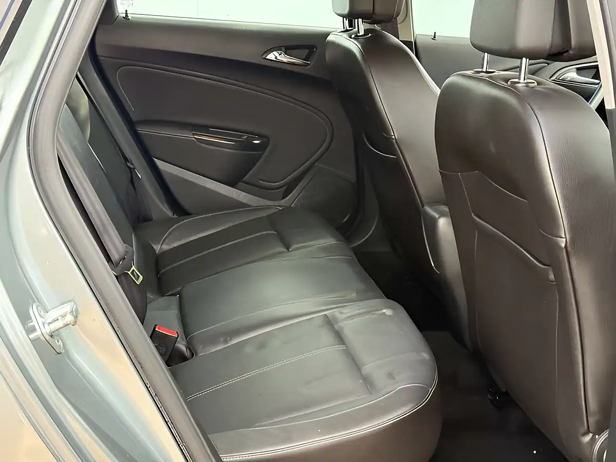 Used 2014 Vauxhall Astra Elite Asteroid Grey - Interior and Exterior details 7