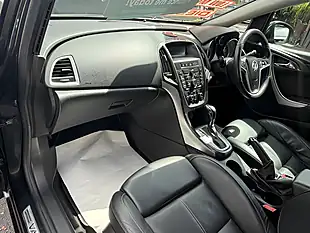 Used 2014 Vauxhall Astra Elite Black - Interior and Exterior details 12