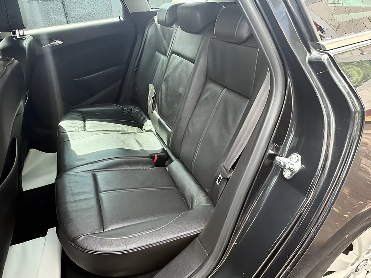 Used 2014 Vauxhall Astra Elite Black - Interior and Exterior details 15