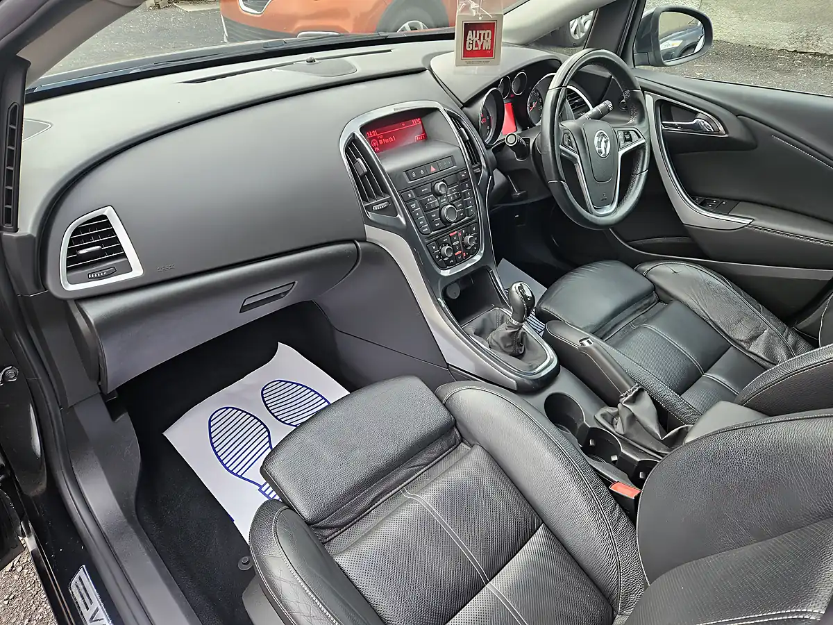 Used 2014 Vauxhall Astra Elite Black - Interior and Exterior details 11
