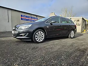 Used 2014 Vauxhall Astra Elite Black - Interior and Exterior details 2