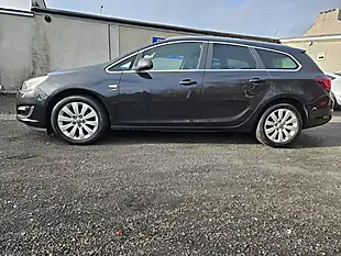 Used 2014 Vauxhall Astra Elite Black - Interior and Exterior details 5