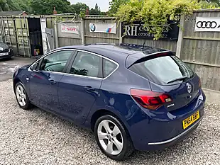 Used 2014 Vauxhall Astra Elite Blue - Interior and Exterior details 7