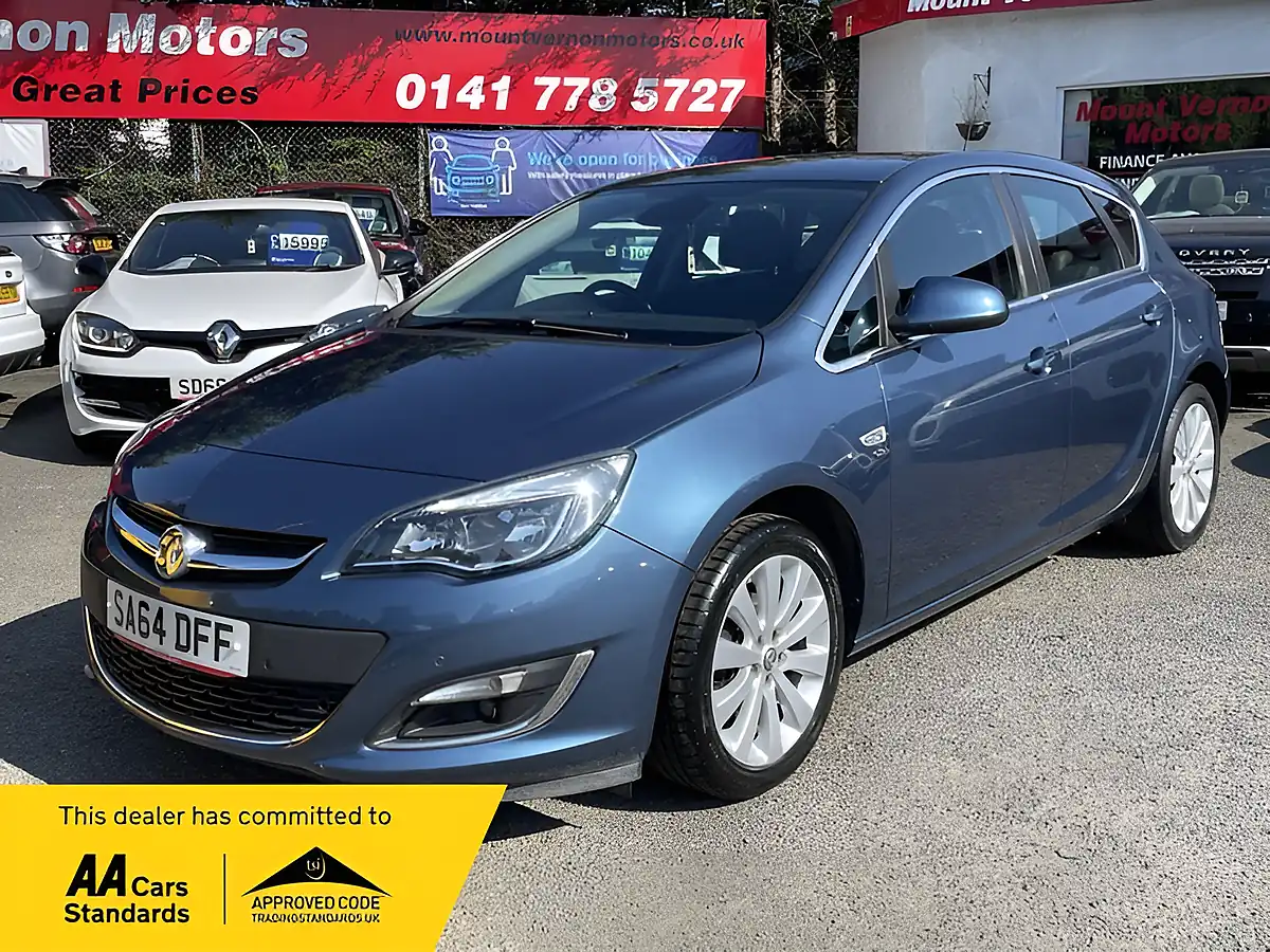Used 2014 Vauxhall Astra Elite Blue - Front View