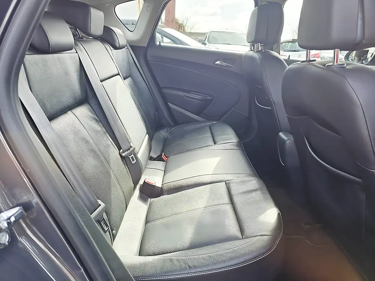 Used 2014 Vauxhall Astra Elite Grey - Interior and Exterior details 8