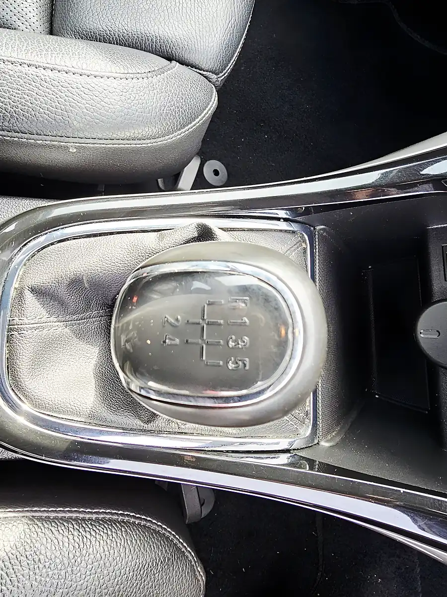 Used 2014 Vauxhall Astra Elite Grey - Interior and Exterior details 9