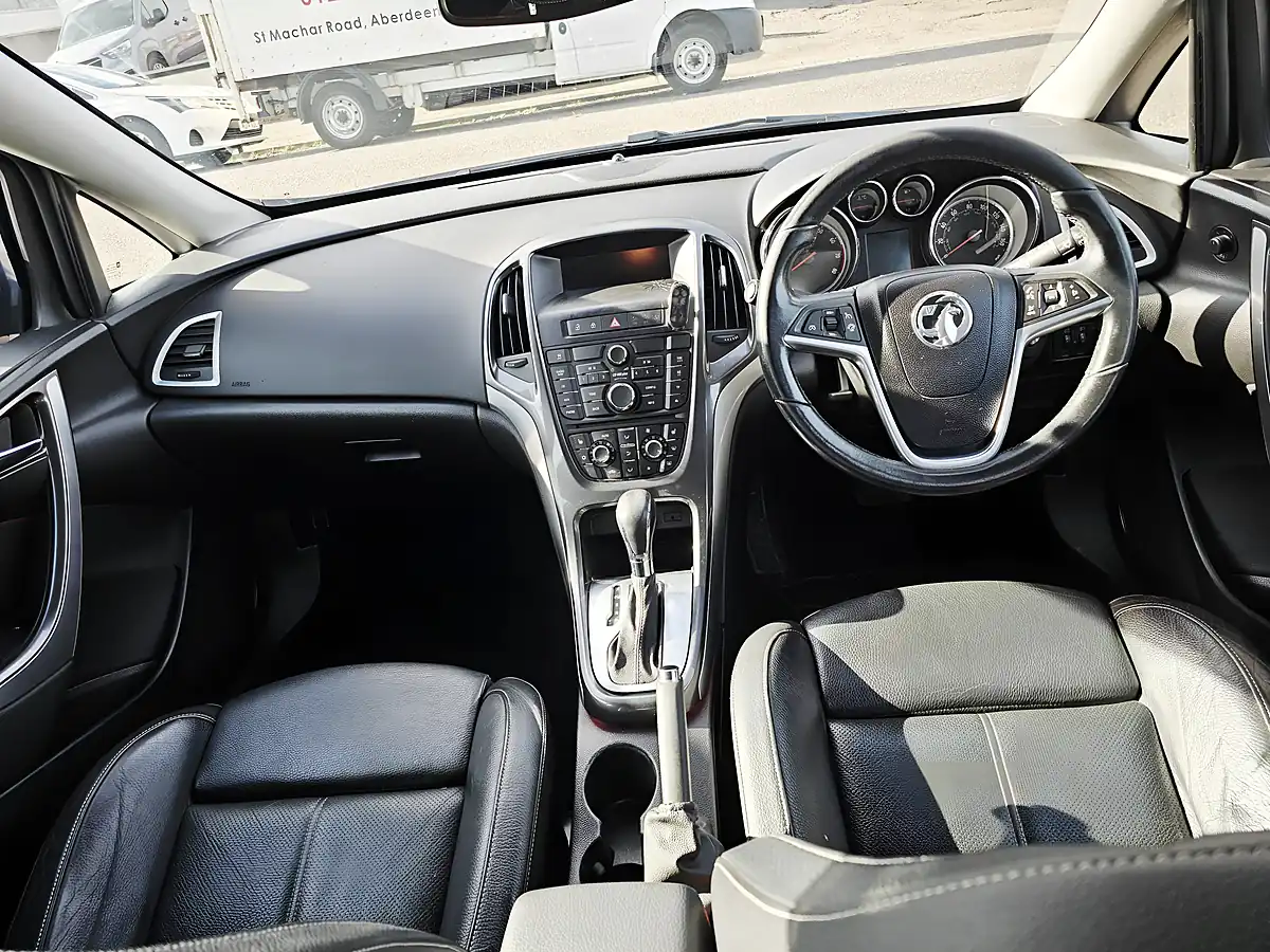 Used 2014 Vauxhall Astra Elite Grey - Interior and Exterior details 10