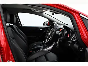 Used 2014 Vauxhall Astra Elite Red - Interior and Exterior details 11