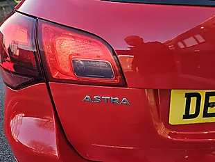 Used 2014 Vauxhall Astra Elite Red - Interior and Exterior details 19