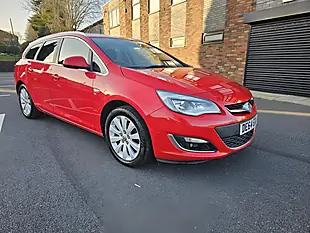 Used 2014 Vauxhall Astra Elite Red - Interior and Exterior details 3