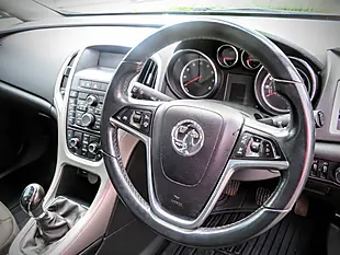 Used 2014 Vauxhall Astra Energy Black - Interior and Exterior details 12