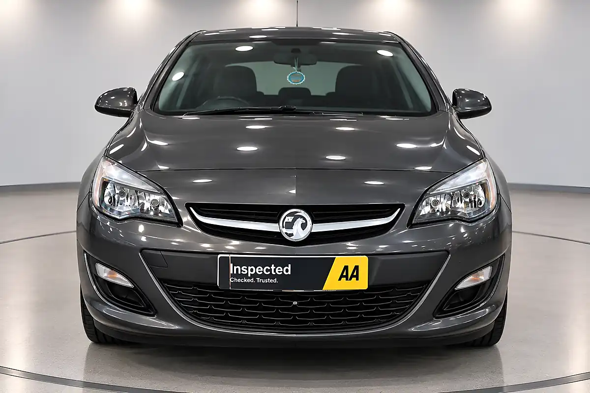 Used 2014 Vauxhall Astra Es Grey - Interior and Exterior details 2