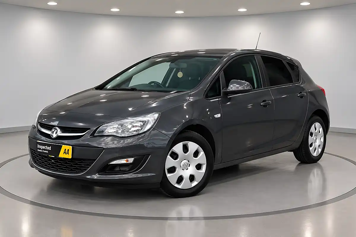 Used 2014 Vauxhall Astra Es Grey - Interior and Exterior details 6