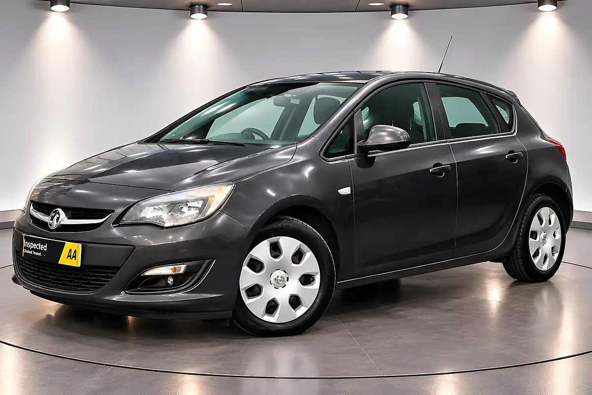 Used 2014 Vauxhall Astra Es Grey - Interior and Exterior details 7