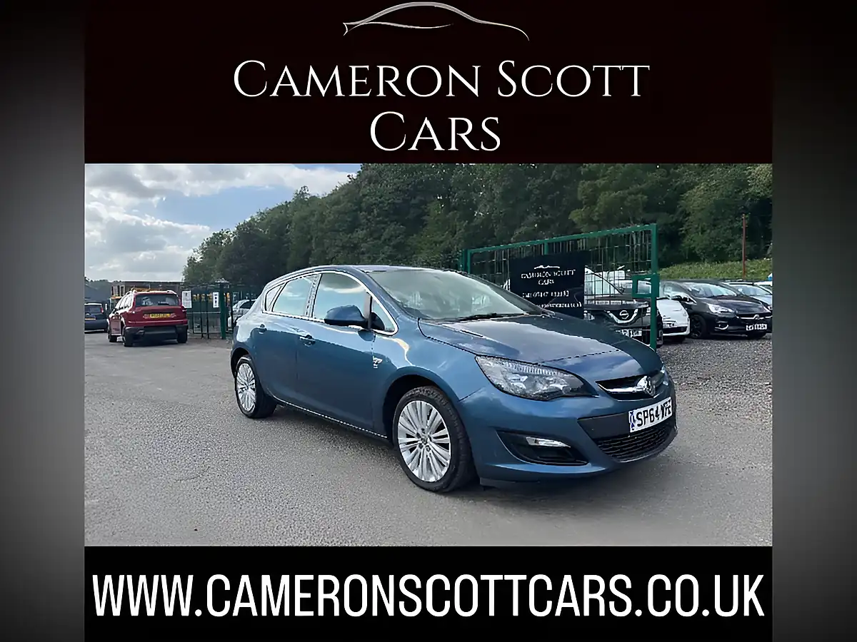 Used 2014 Vauxhall Astra Excite Blue - Front View